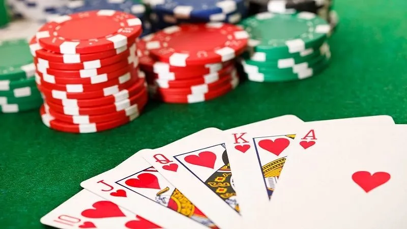 Sơ lược về tựa game bài Poker tại nhà cái Sin88  